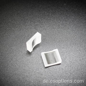 Breitband-Zylinderlinse aus Quarzglas in Laserqualität